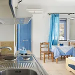 Ninemia Serifos 4